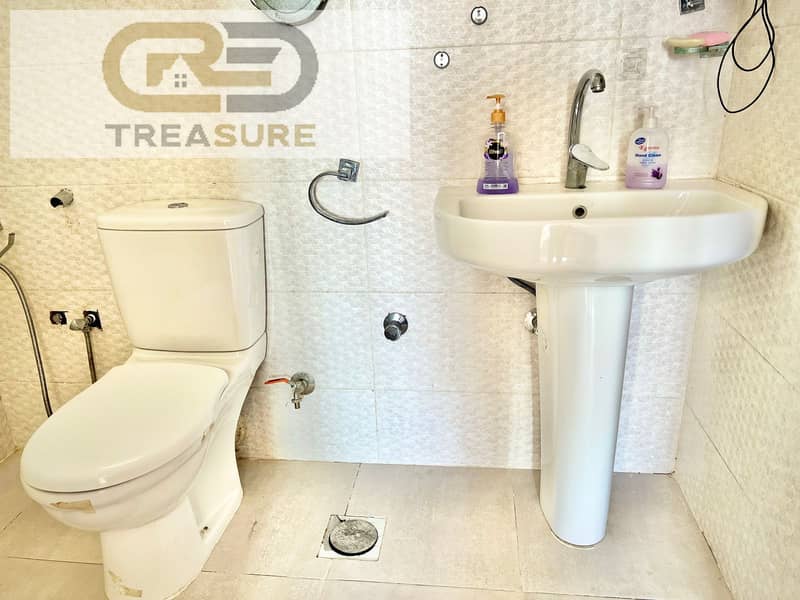 10 WhatsApp Image 2025-11-02 at 11.30. 46 AM (2). jpeg