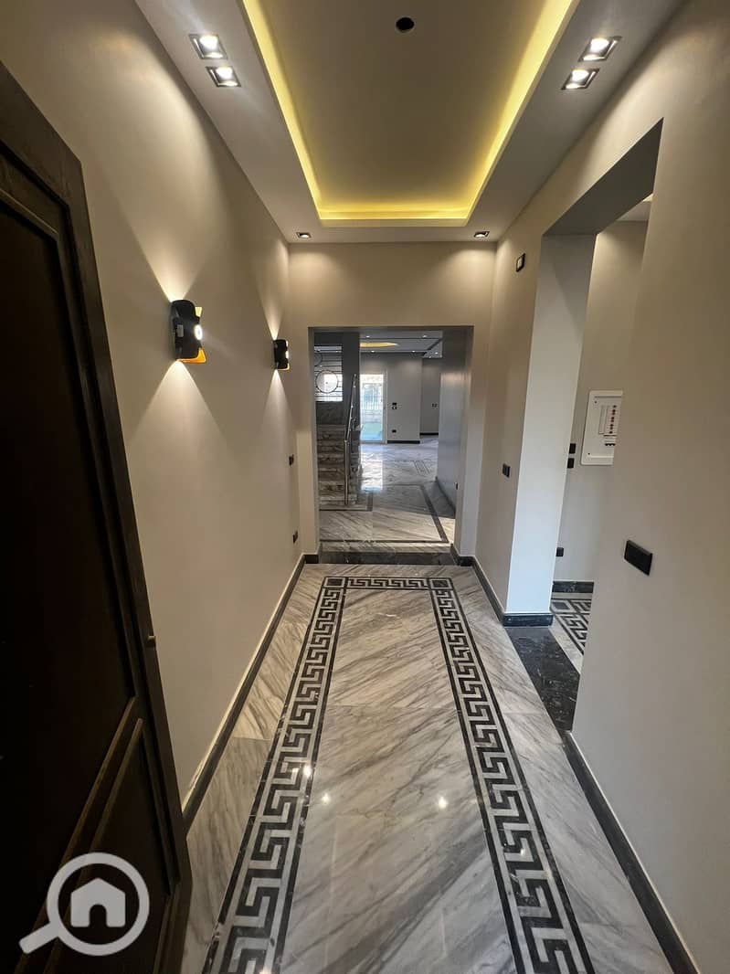 3 WhatsApp Image 2025-10-23 at 17.40. 49_4bbd6e30. jpg