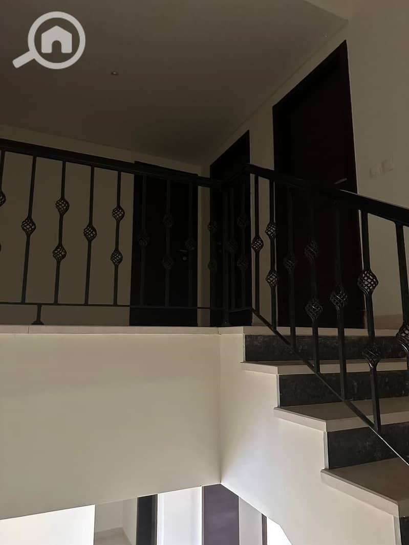 9 9f6a7fa4-f1af-4634-a782-d8281f89422b. jpg