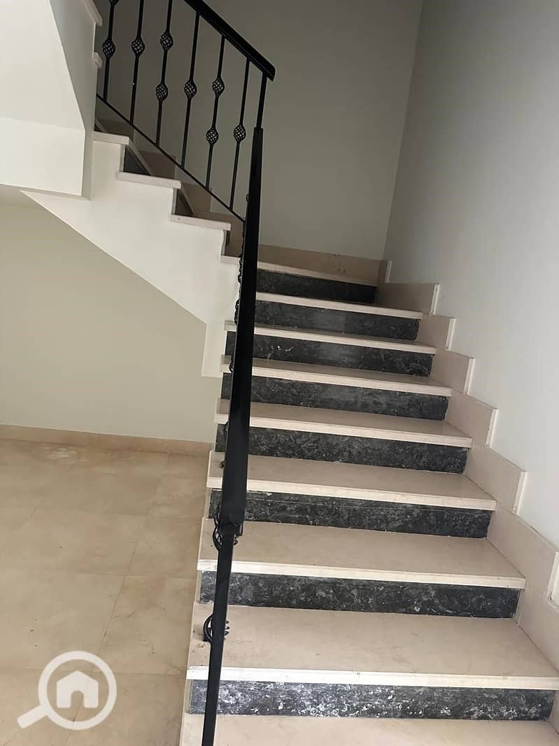 15 a5be2144-4365-43c0-b16e-037cd980cbf2. jpg