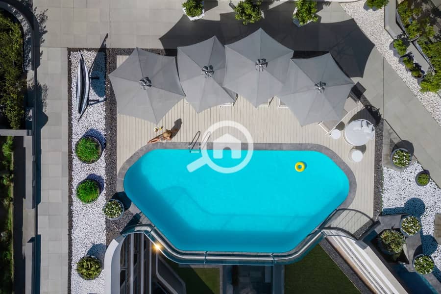 4 7f05b189-6597-4fd7-9706-d5dcaa6e5863. jpg