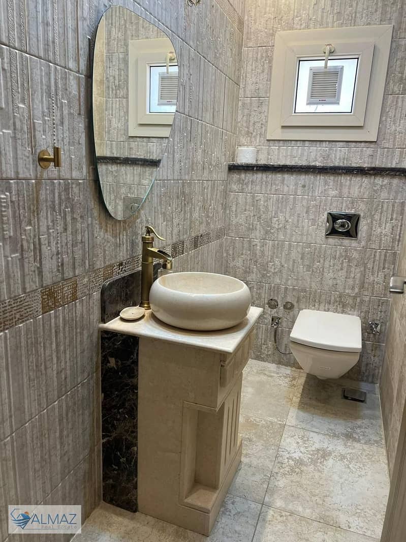 22 WhatsApp Image 2025-11-02 at 11.15. 33 AM. jpeg