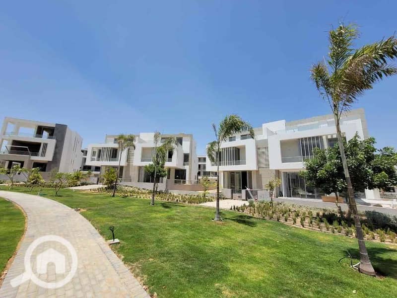 15 3f0169d7-8ebf-46e8-b30b-e0d25a4ebdf1. jpg