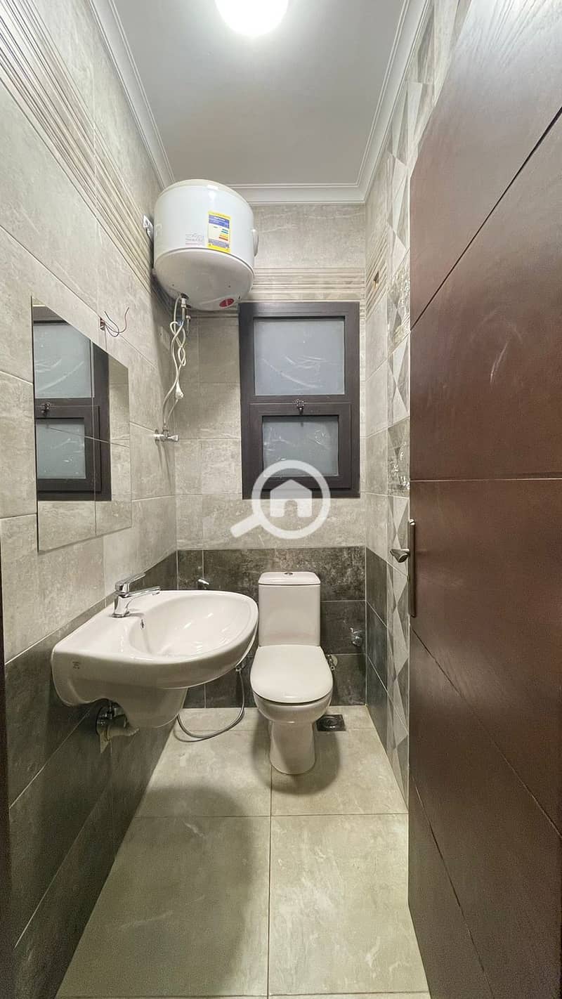 10 WhatsApp Image 2025-09-24 at 3.23. 12 PM (2). jpeg