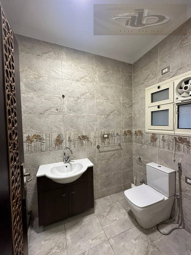 7 479a614e-82c9-4660-948a-aaab78cf781e. jpeg