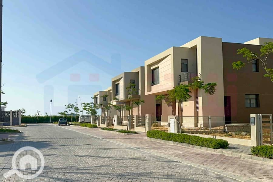 2 WhatsApp Image 2025-10-28 at 4.35. 18 PM. jpg