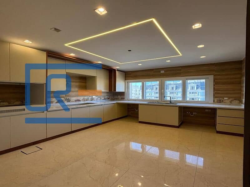 5 60529623-4425-4838-a6e8-998547d78b5a. jpg