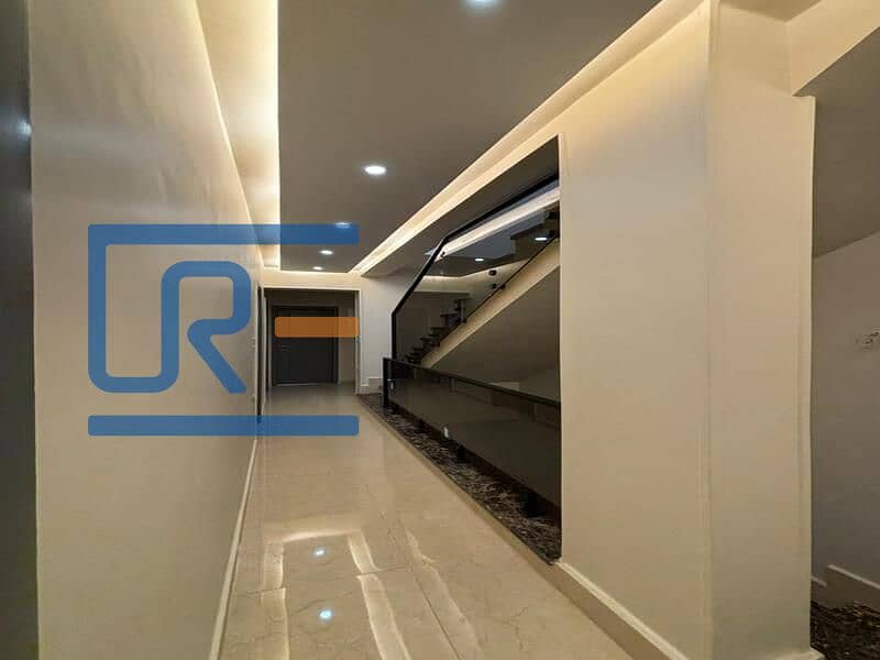 8 a24db5f3-83f5-40c2-9f5b-cdded4f6c94b. jpg