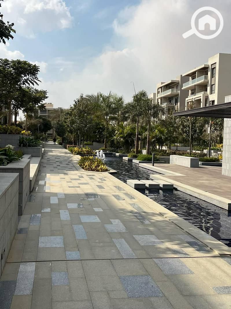 6 9acba1fc-e0b2-434c-a8f1-40c18d479e7b. jpg