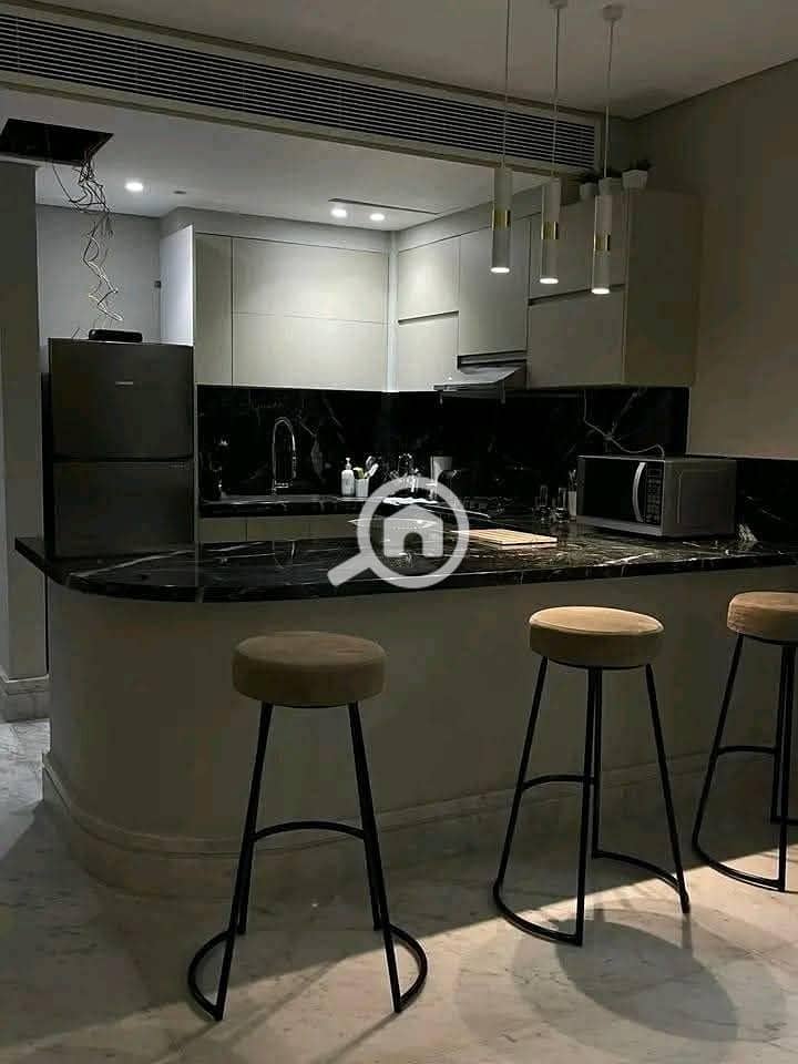 6 b20e0063-ecda-4cd2-8e63-93969d1c7bac. jpg