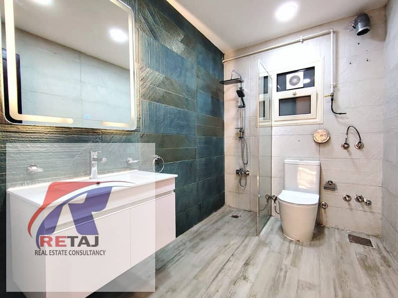 5 WhatsApp Image 2025-10-29 at 18.38. 58 (1). jpeg