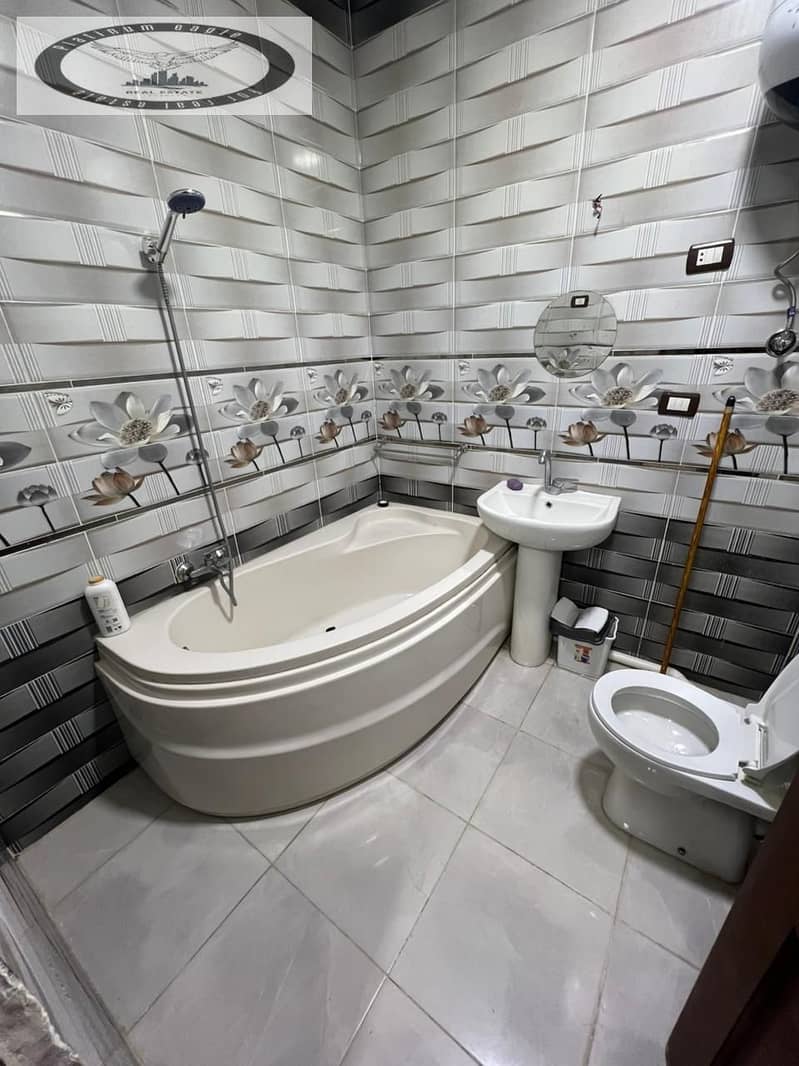 9 c9bb694e-3158-4549-9504-d62b35378e6b. jpg