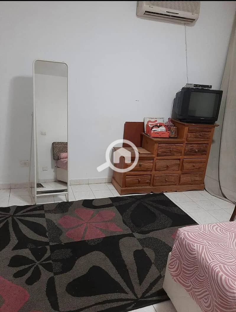 6 e4804f79-3dc9-4f80-ba39-e5c5fe41300f. jpg