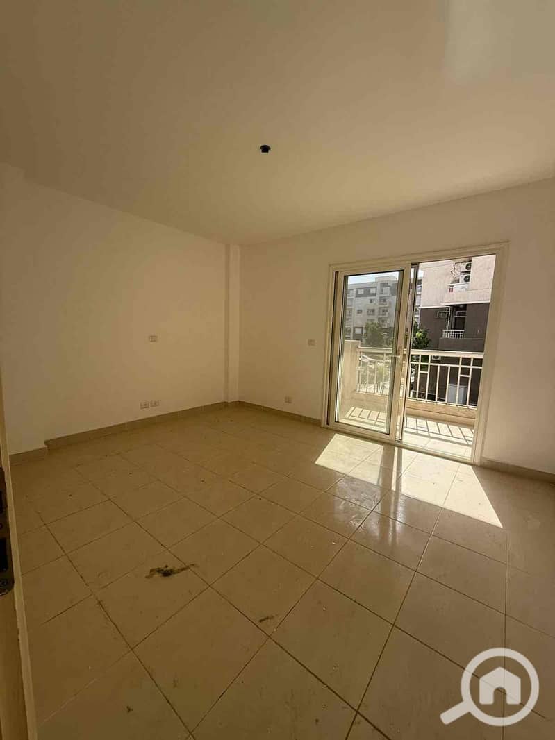 6 566516ee-b739-4aa6-aa4a-2f03d687db0e. jpg