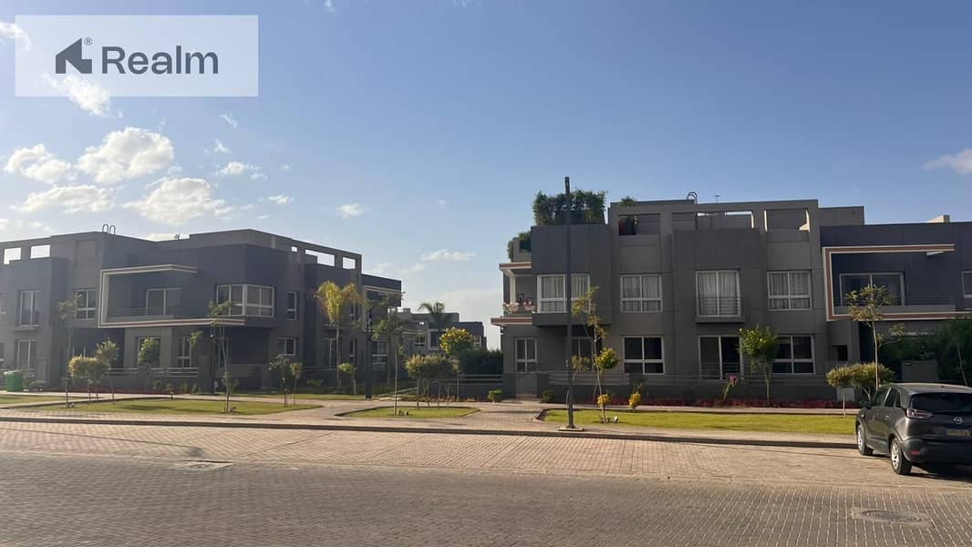 4 WhatsApp Image 2025-10-08 at 15.35. 51_82b8786b. jpg