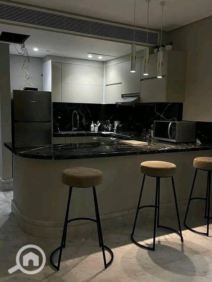 6 b20e0063-ecda-4cd2-8e63-93969d1c7bac. jpg