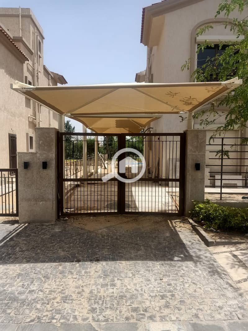 21 fc867fde-128b-4629-89bf-94fbede3c7ba. jpeg