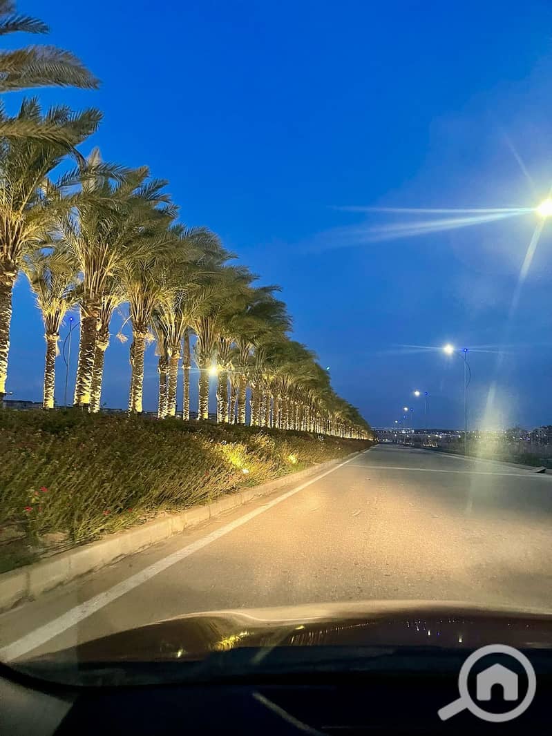 3 453f45f1-ca83-4b9f-afb0-9cc4d14af19e. jpeg