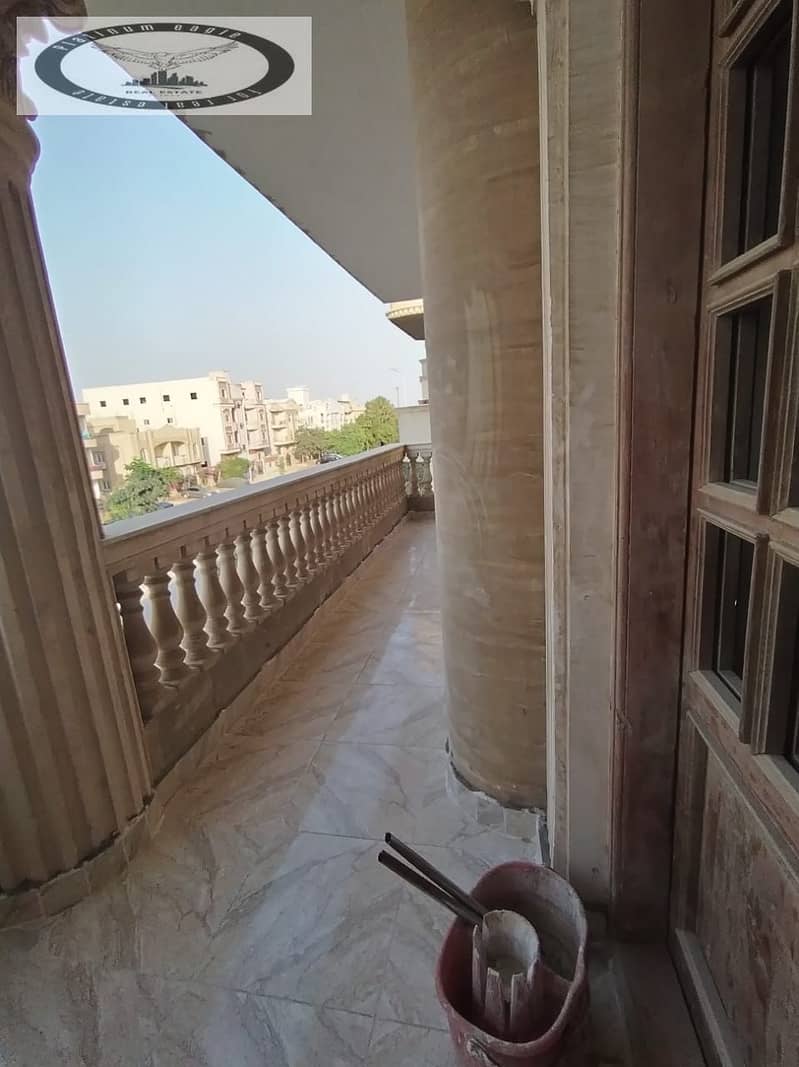 10 d0a5a383-d0d0-49eb-af11-02892ae58f1a. jpg