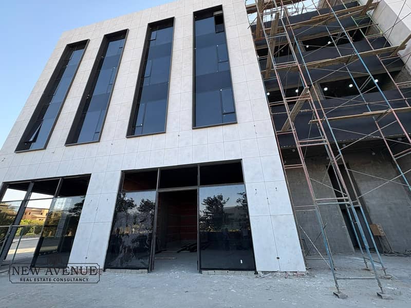 5 WhatsApp Image 2025-10-21 at 7.10. 28 PM (1). jpeg