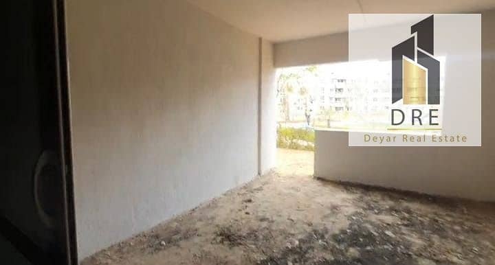 10 fb460698-492f-4fa5-a0c1-b73ec028a21d. jpg