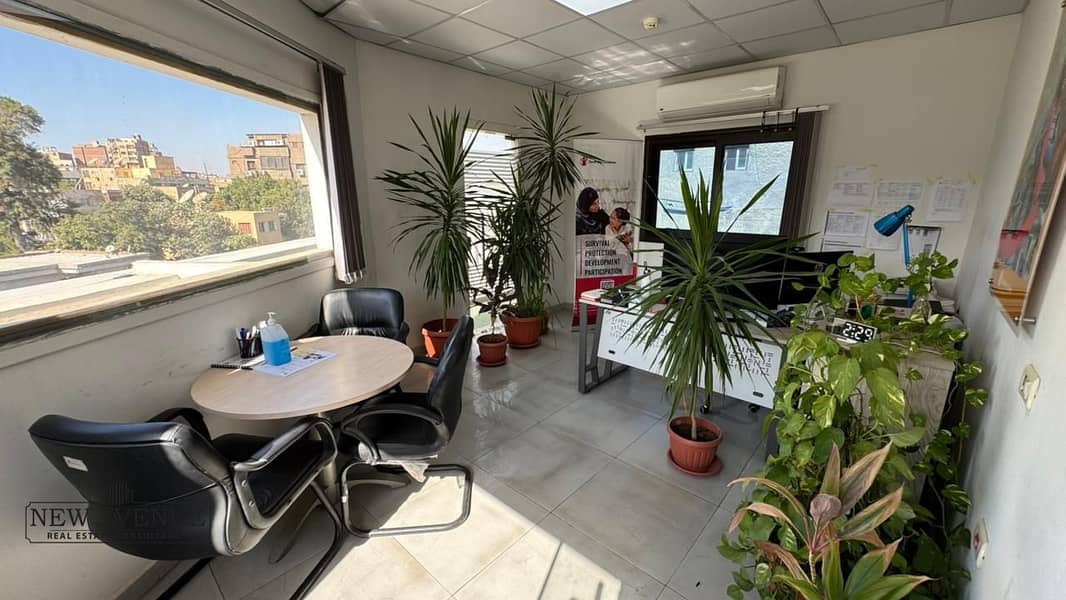 8 WhatsApp Image 2025-10-26 at 4.32. 53 PM (1). jpeg