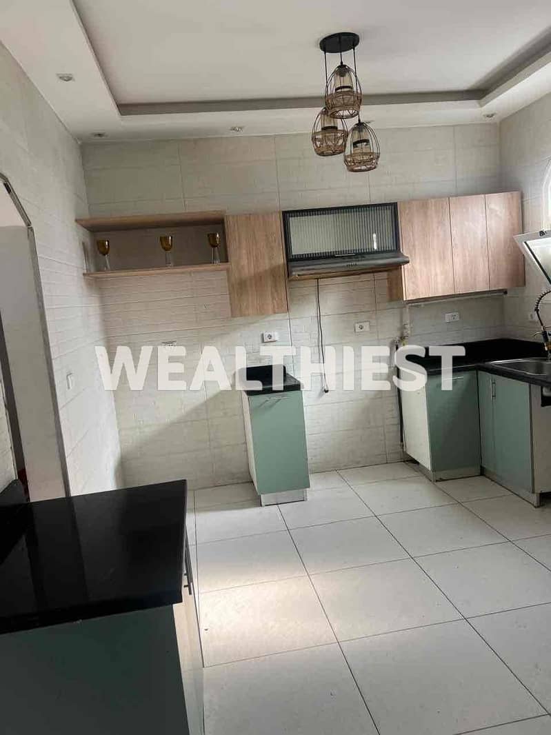 9 50c56d75-8dd1-4f8d-b800-f52d8c428b1a. jpg