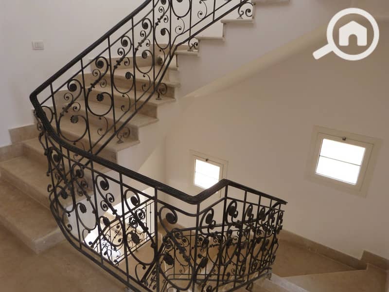 25 455f6345-1a91-4225-b367-fff2e5e7af1c. jpeg