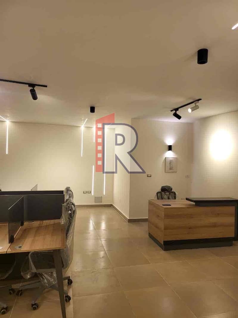 4 6ecab171-dbaf-4498-9f85-27d2d353a313. jpg