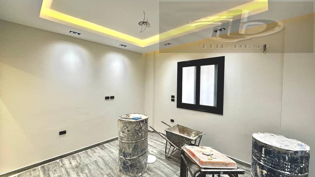 4 cd32904e-dccb-460d-81c6-b41241411d18. jpeg