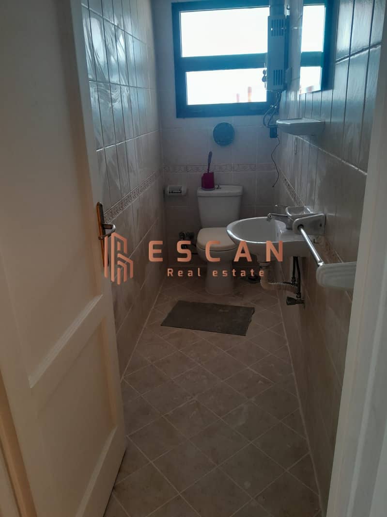 13 U229317 (8). jpeg