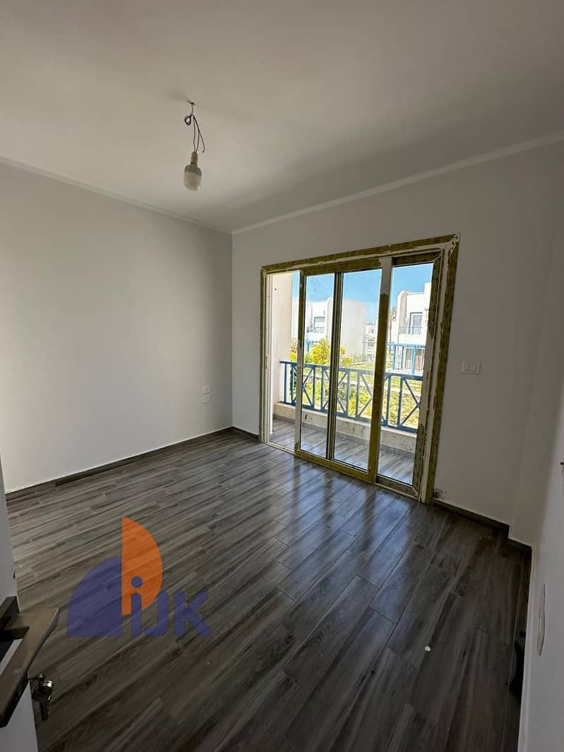 12 WhatsApp Image 2025-08-19 at 20.26. 46_cf0b101a. jpg