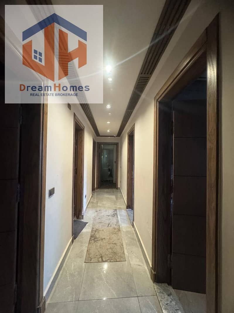 4 6a0b3a3c-c85b-4594-bee7-6f3bb4275187. jpg