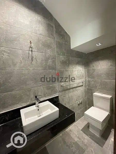 8 87141753-800x600. jpeg