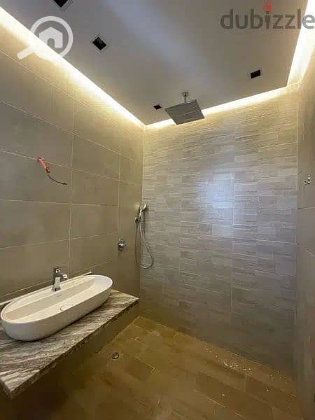 12 87141762-800x600. jpeg