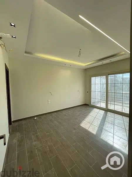 14 87141764-800x600. jpeg