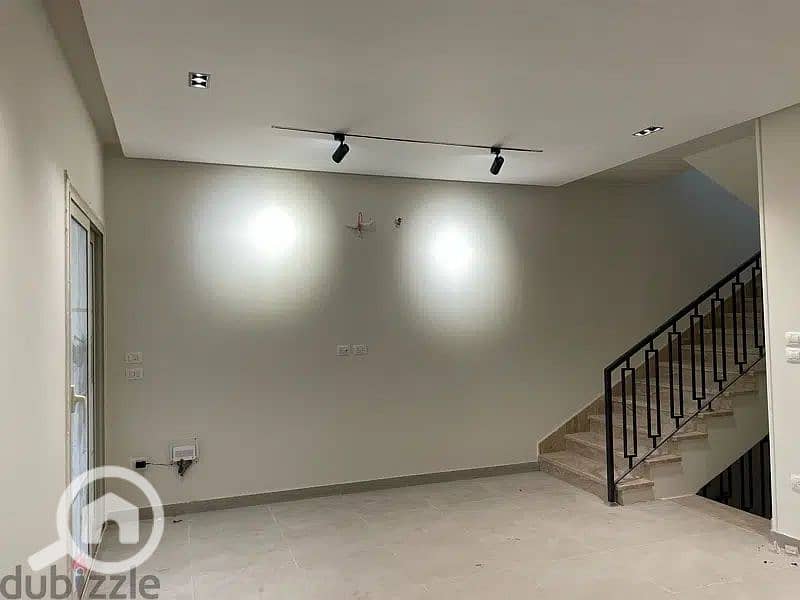 18 87172012-800x600. jpeg