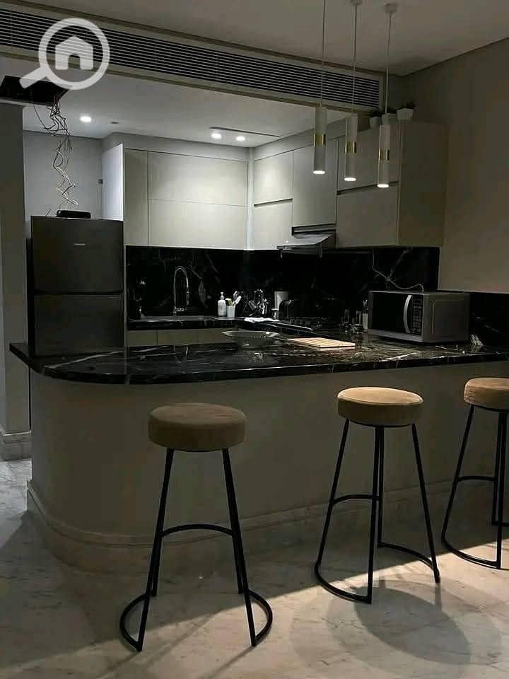 9 b20e0063-ecda-4cd2-8e63-93969d1c7bac. jpg