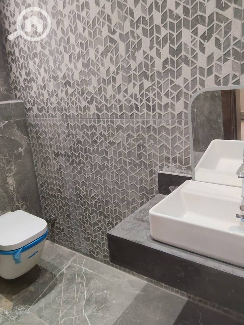 10 WhatsApp Image 2025-10-29 at 2.47. 16 PM (1). jpeg