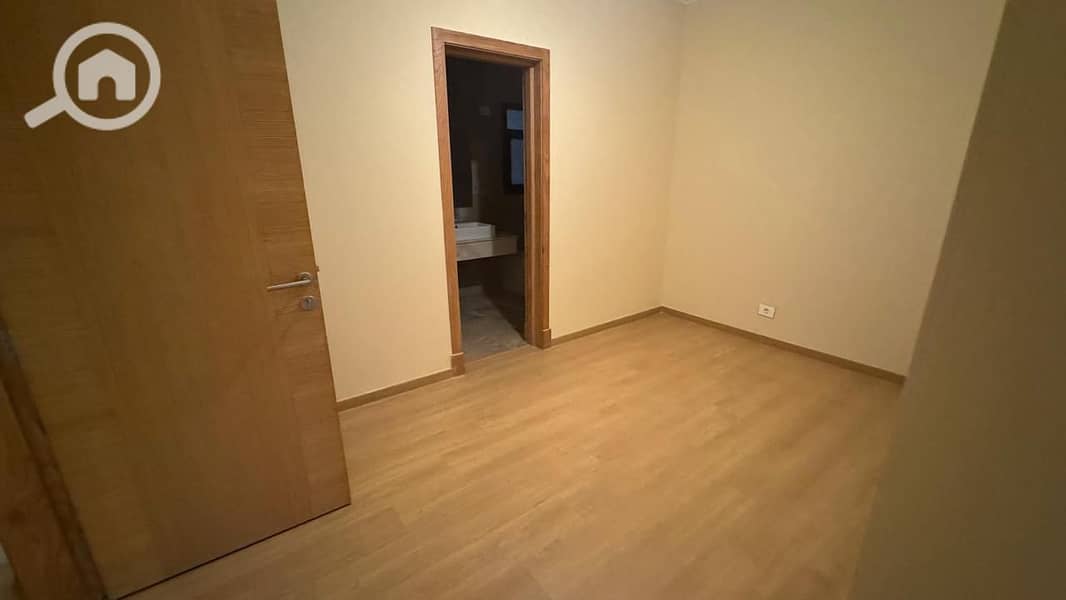 6 WhatsApp Image 2025-11-02 at 1.41. 22 PM. jpeg