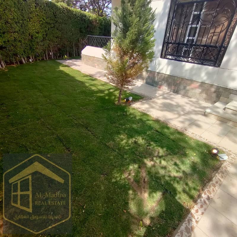 2 WhatsApp Image 2025-10-30 at 14.52. 43_38eeff1e. jpg