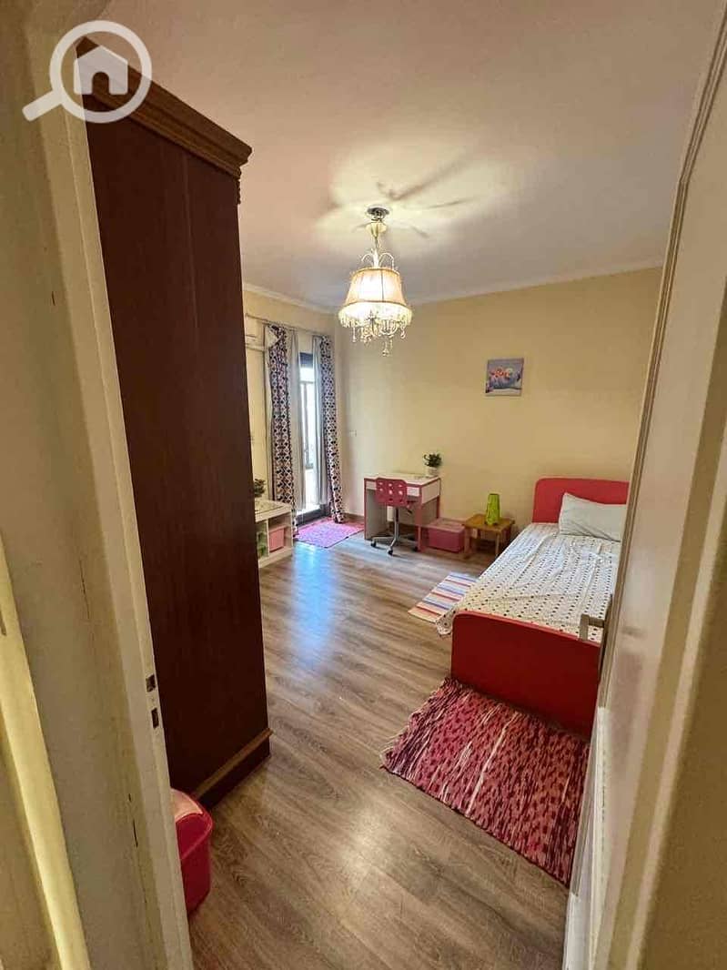 10 0a0d9081-0f3c-480d-af4b-025cbffba774. jpg