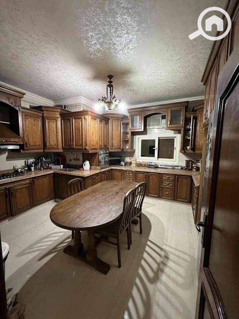 5 47e7d2c1-1a40-4a4d-aebf-276eb9146836. jpg