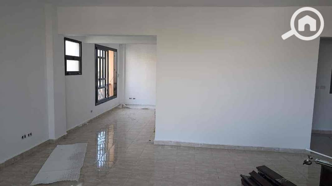 3 ceaff1bc-349e-45e5-8749-3beb5f77410a. jpg