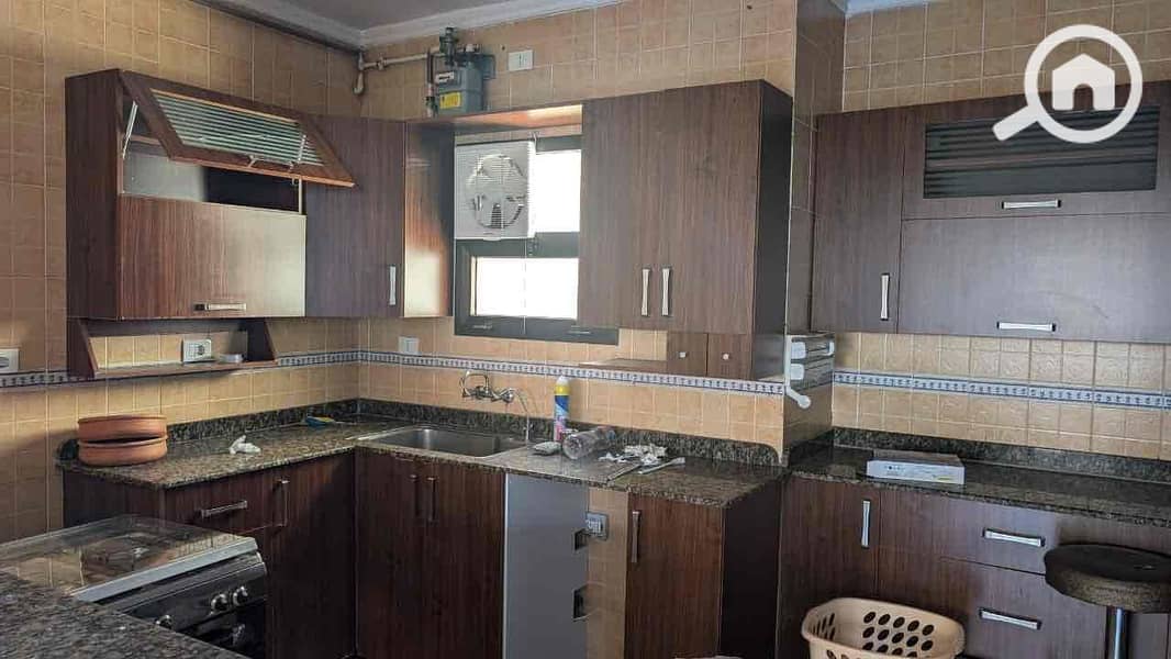 12 9bf62958-1f03-409f-bb02-5dd7c8cd35a6. jpg