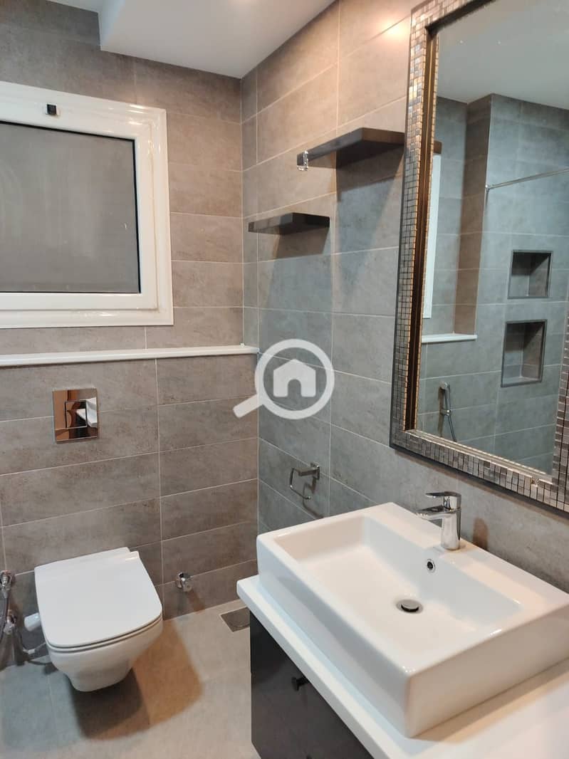 5 7deba7ff-e4fa-4b99-bab1-357f010611fb. jpg