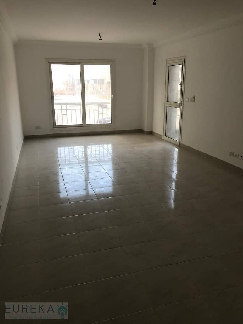 5 PHOTO-2025-10-28-18-58-19 (2). jpg