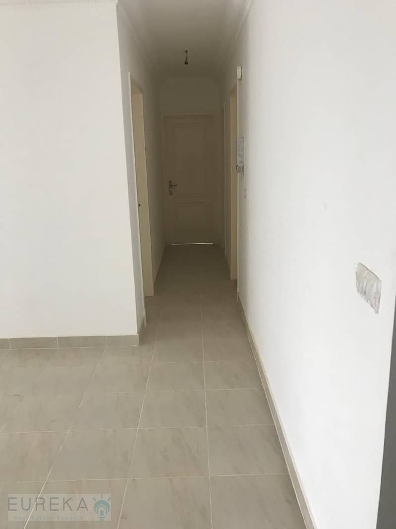 10 PHOTO-2025-10-28-18-58-21 (5). jpg