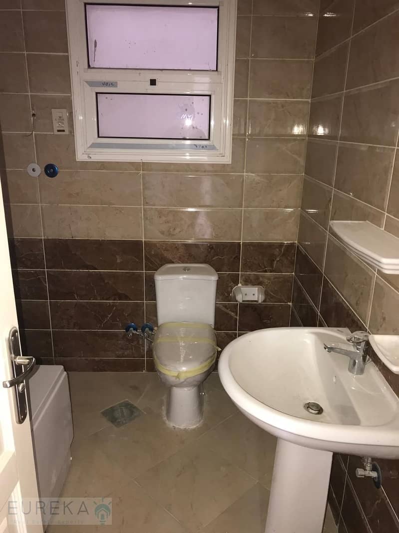 18 PHOTO-2025-10-28-18-58-23 (13). jpg