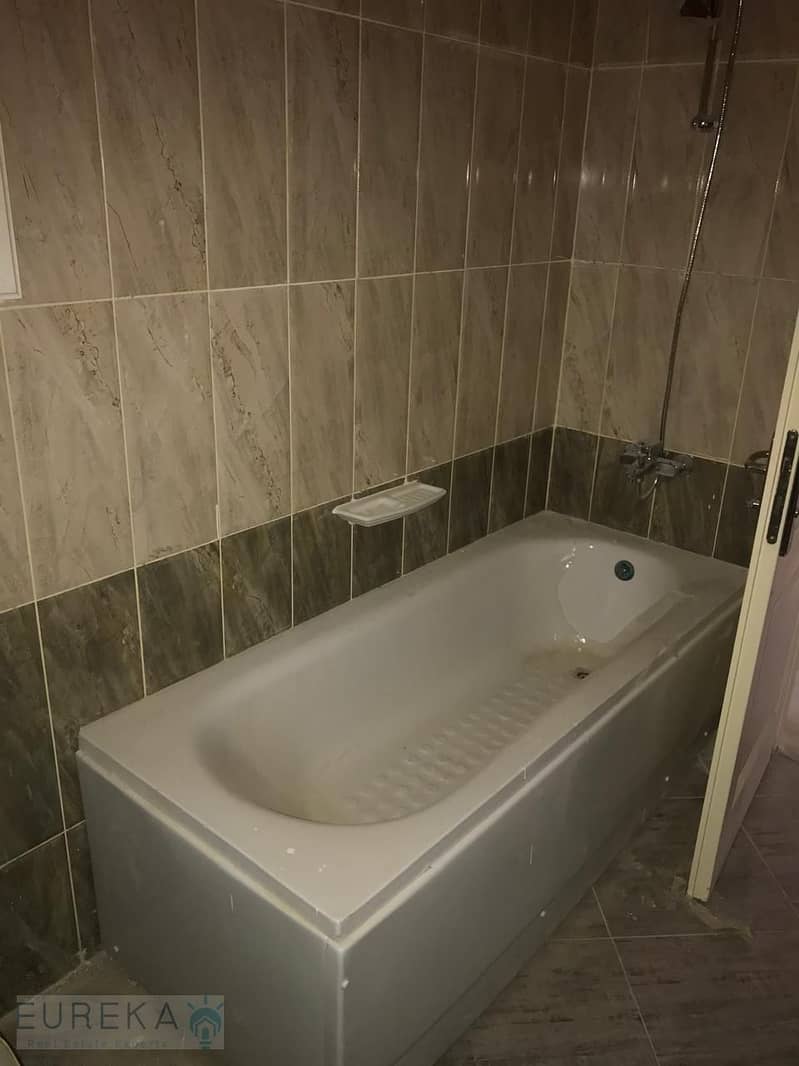 28 PHOTO-2025-10-28-18-58-25. jpg